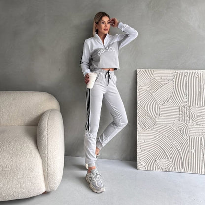 Adidas Originals™ Colourblock  – Bold. Sporty. Iconic.