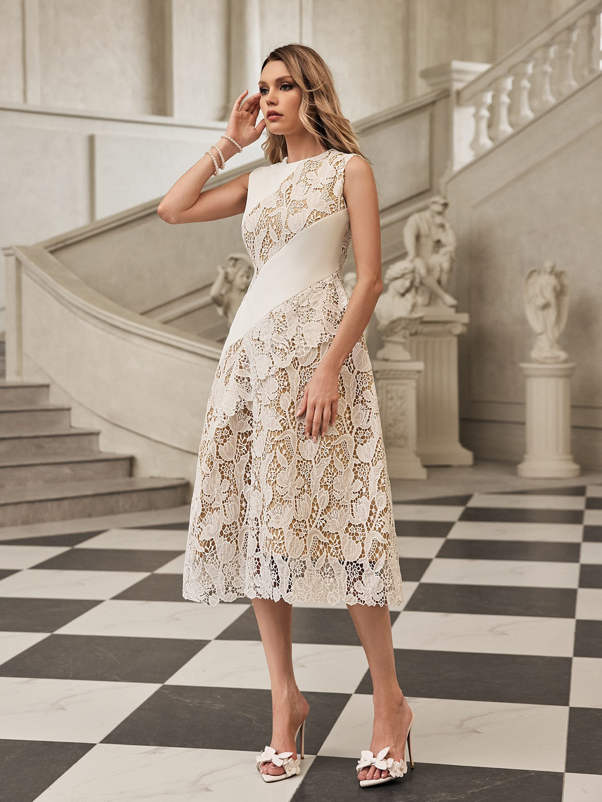 Fyrithia Sleeveless Lace Midi Dress