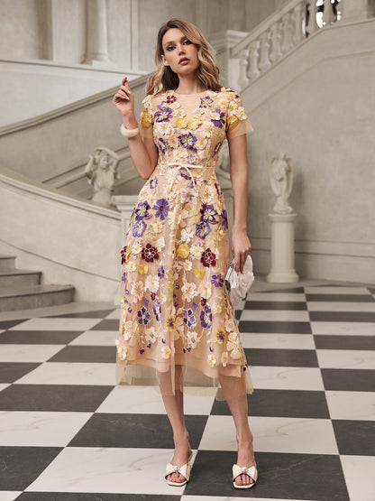 Geyra Short Sleeve Flower Embroidered Midi Dress
